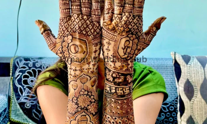 Mehndi  Nails by Dhruti